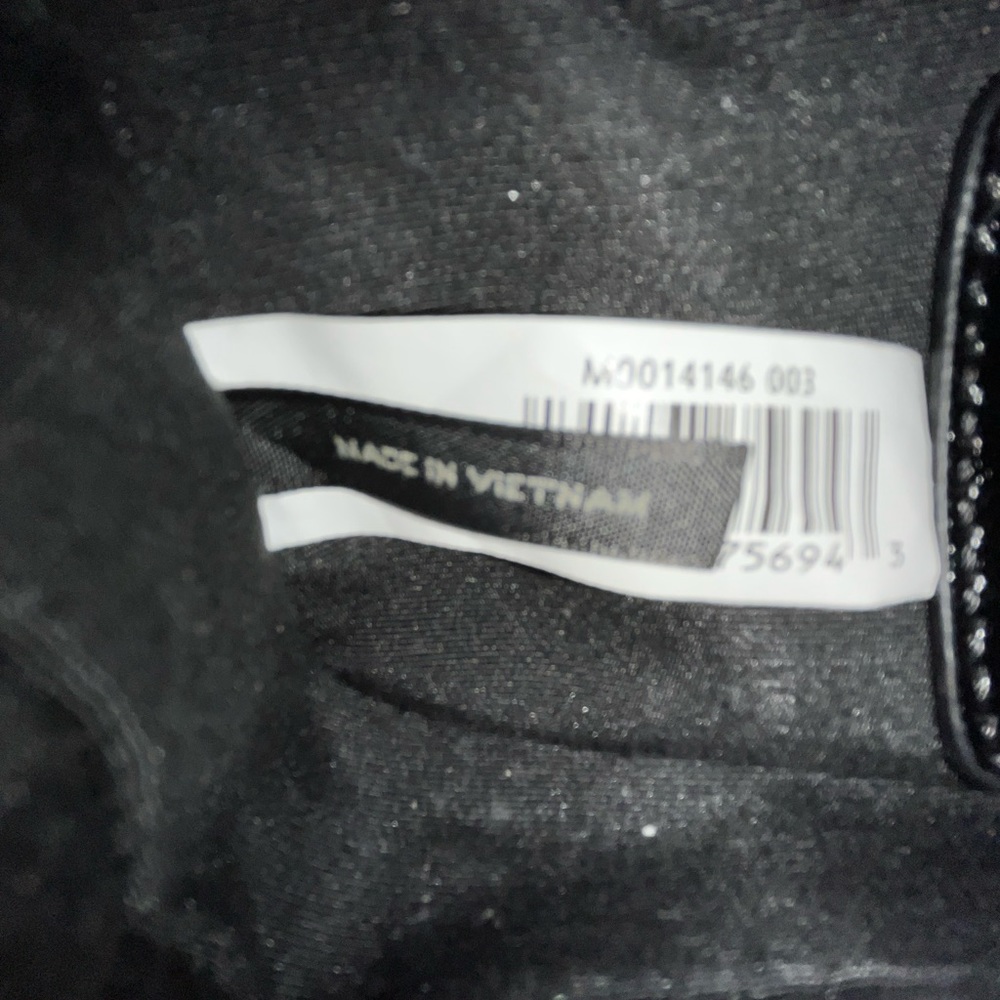 Marc Jacobs Black Camera Crossbody Bag with Gold Hardware and Branded Strap - Picture 13 of 14